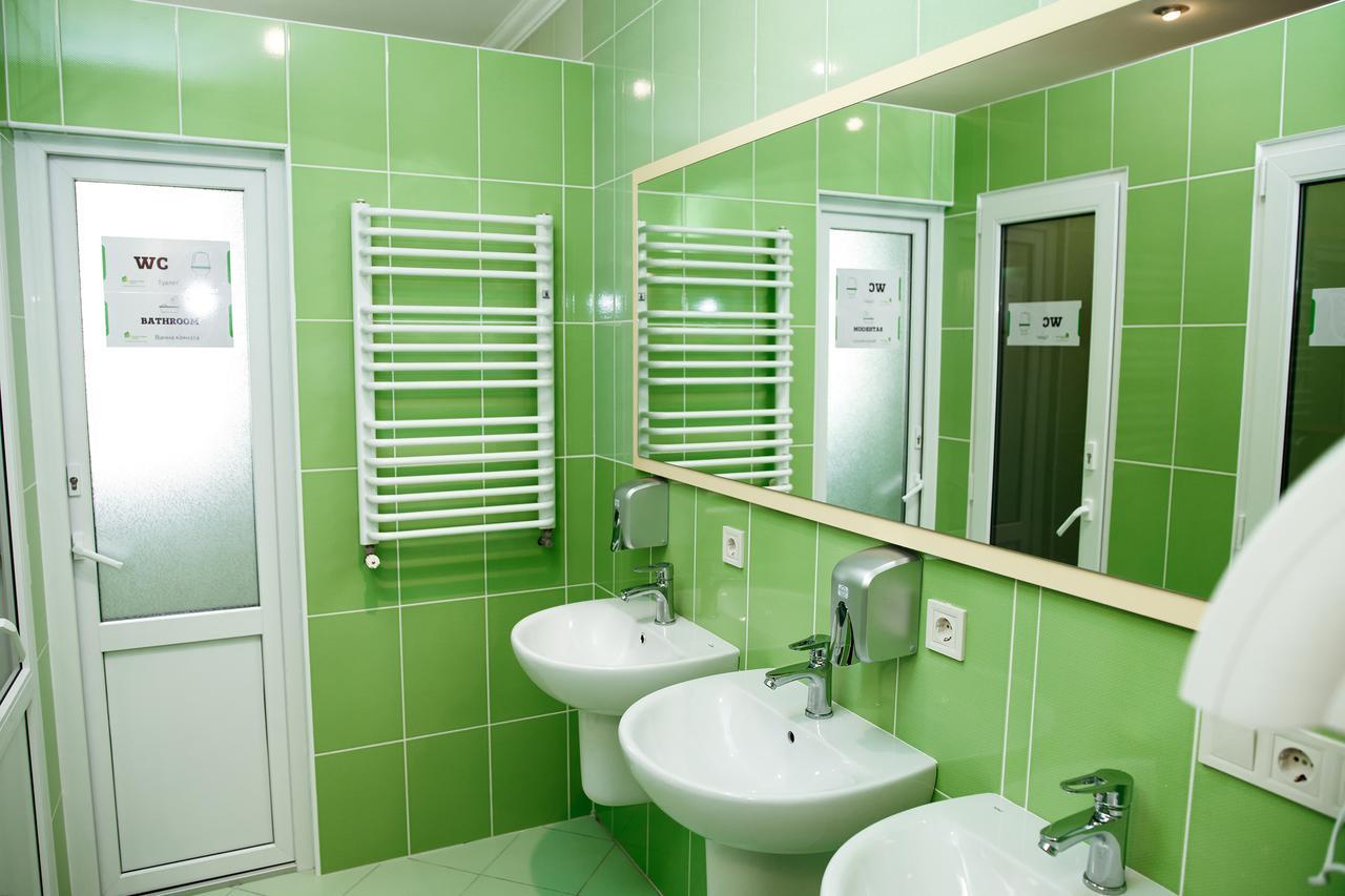 Sweet Home Hostel / Guest House Chernivtsi Ngoại thất bức ảnh