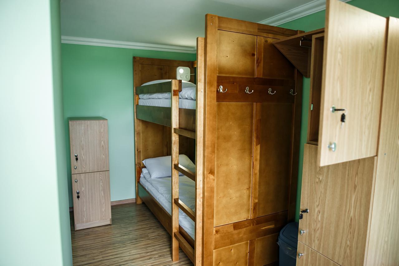 Sweet Home Hostel / Guest House Chernivtsi Ngoại thất bức ảnh