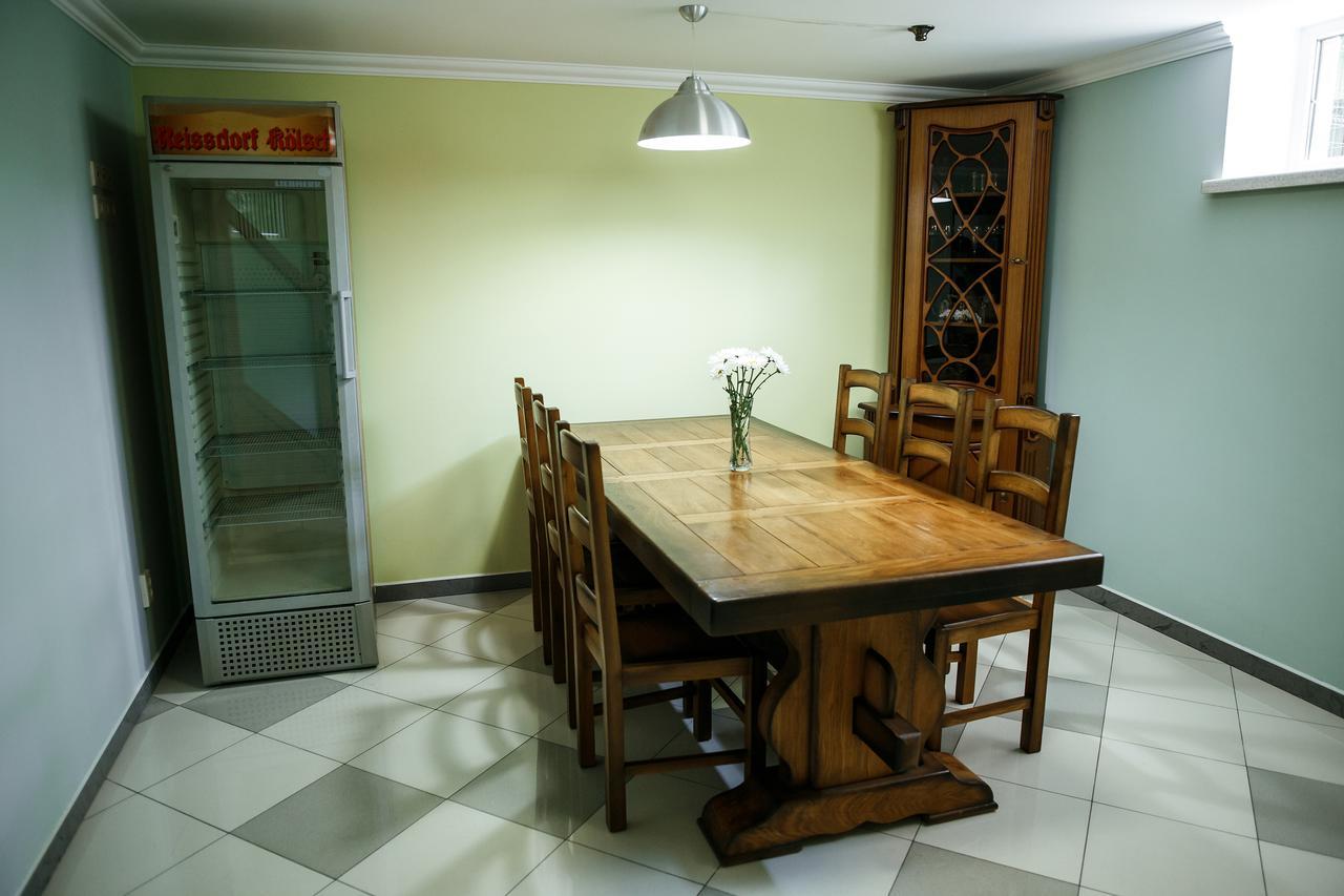 Sweet Home Hostel / Guest House Chernivtsi Ngoại thất bức ảnh
